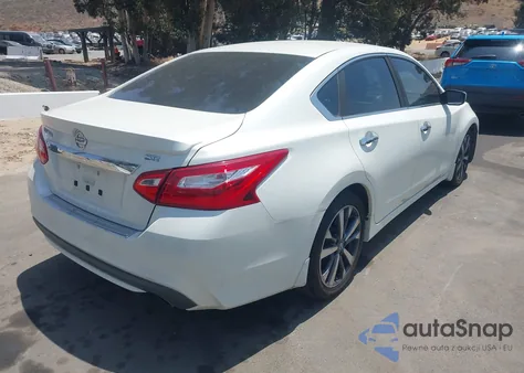2016 Nissan Altima 2.5 Sr из США, поврежденный, VIN 1N4AL3AP2GC245728